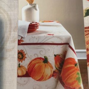Pumpkins & Gourds Fabric Rectangular Tablecloth 52in x 70in